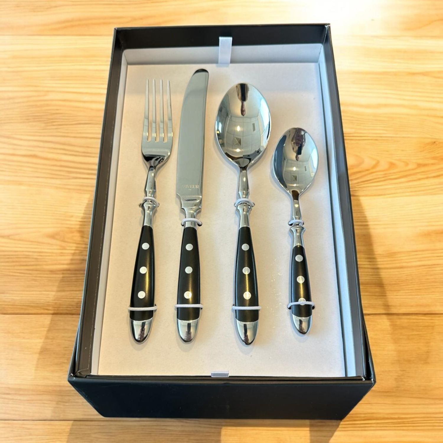 PACK JUEGO CUCHILLERIA + SET ENSALADA FORJEN VIVEUR, 12 PERSONAS, 52 PZ