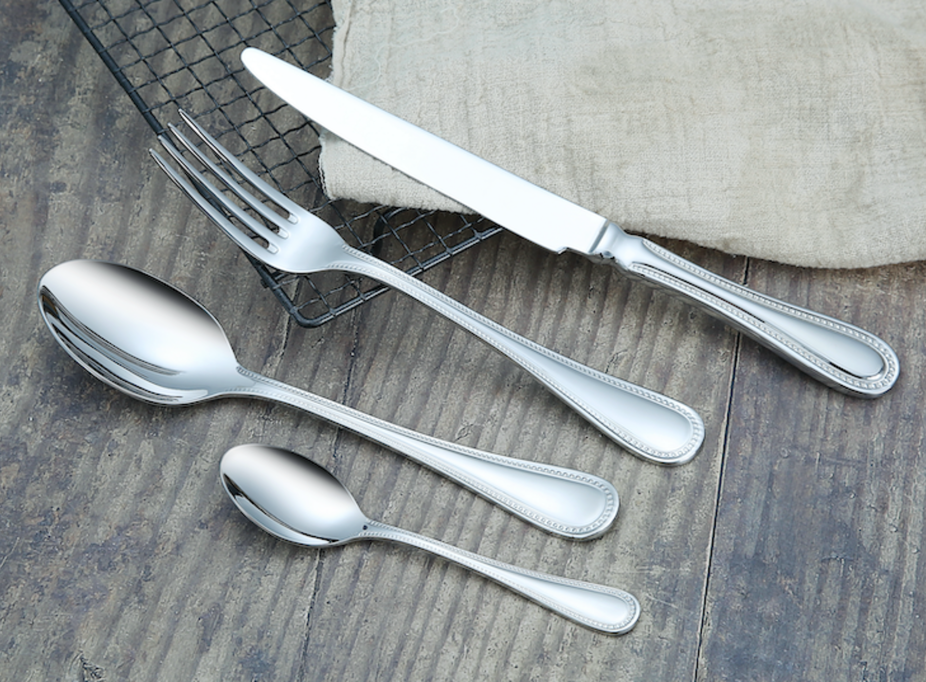 JUEGO CUCHILLERIA LYON VIVEUR, 12 PERSONAS, 96 PZ