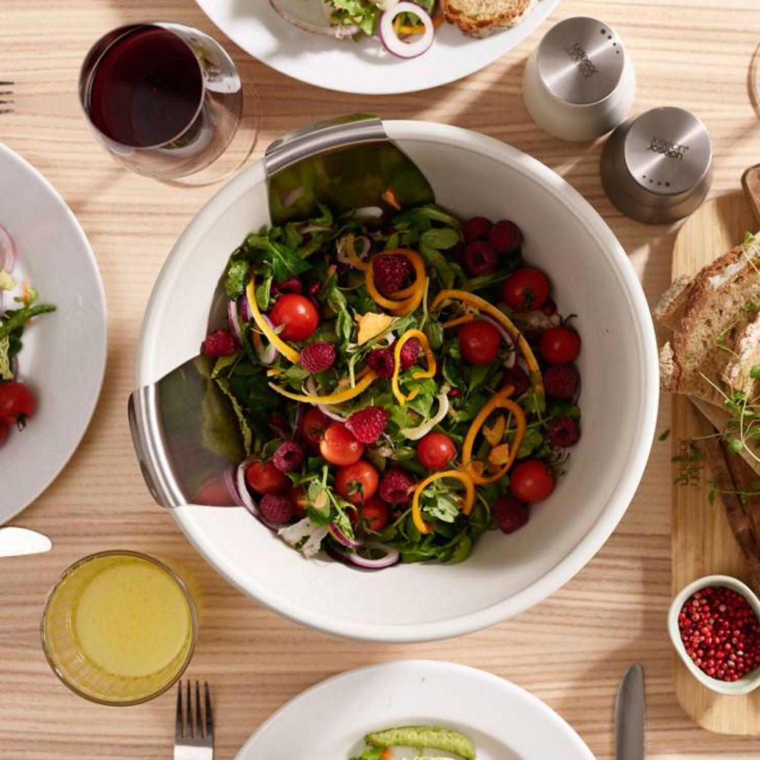 ENSALADERA CON PALETAS UNO JJ, 30x14 CM