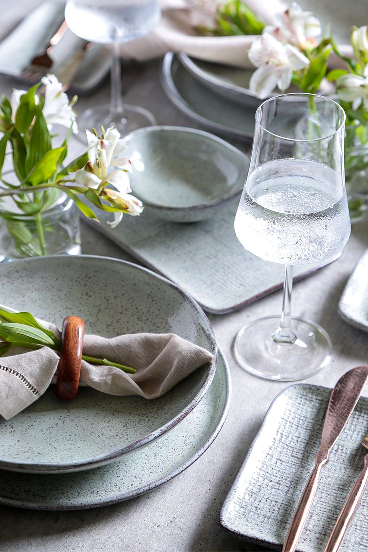 JUEGO DE VAJILLA GRES PISTACHE PORTO BRASIL, 6 PERSONAS, 36 PZ